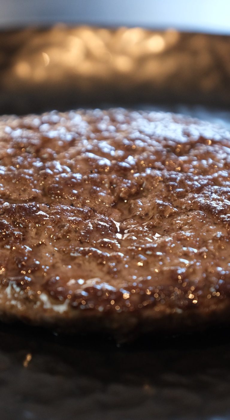 Beispielfoto für die Rubrik: Das Fleisch. Burger auf dem Foto: Cheeseburger